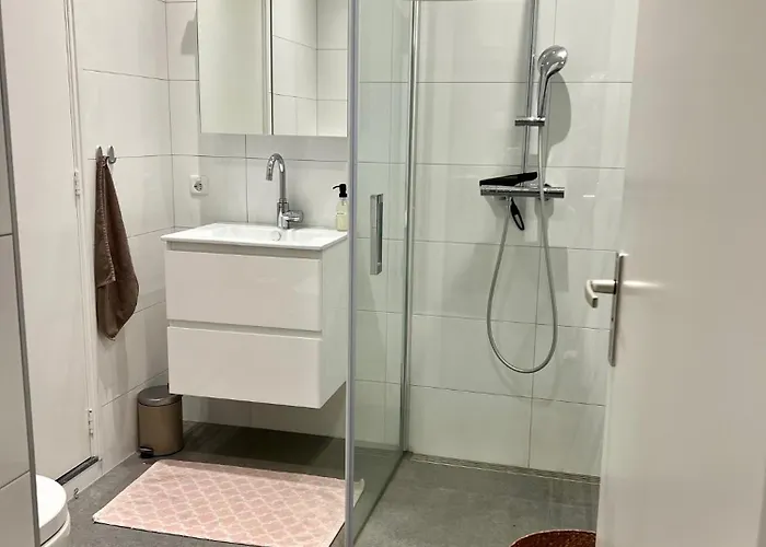 Apartment De Biejebosj *